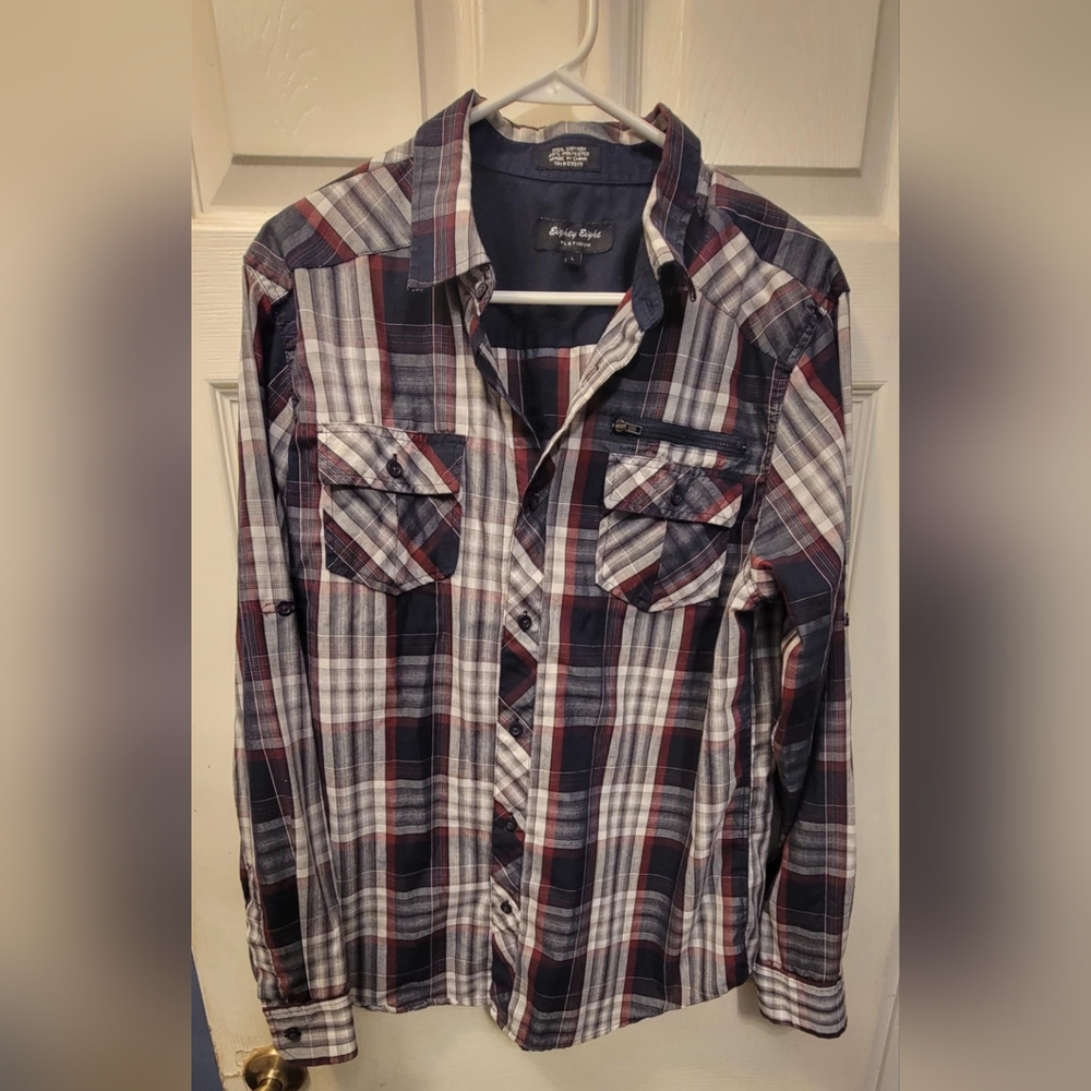 Eighty Eight Platinum Navy & Red Button Up Shirt Size L